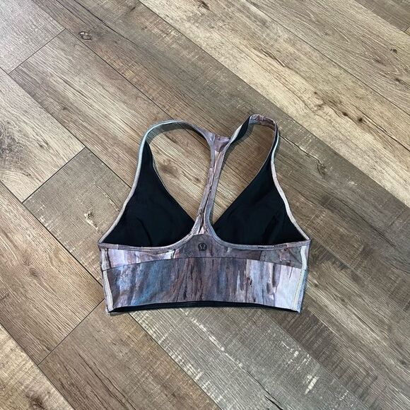 Lululemon Reversible Retreat Bra
Mini Hazy Horizon Storm Mauve
Bark Berry Black - Picture 1 of 6